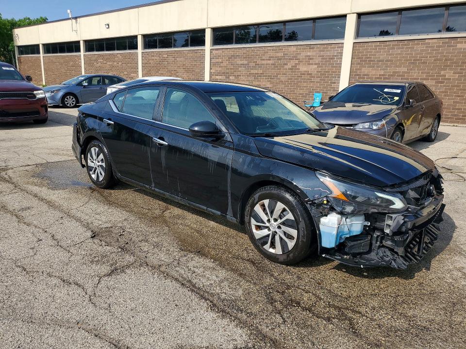 Photo 4 from auction – 2023 NISSAN ALTIMA with VIN 1N4BL4BV7PN364371