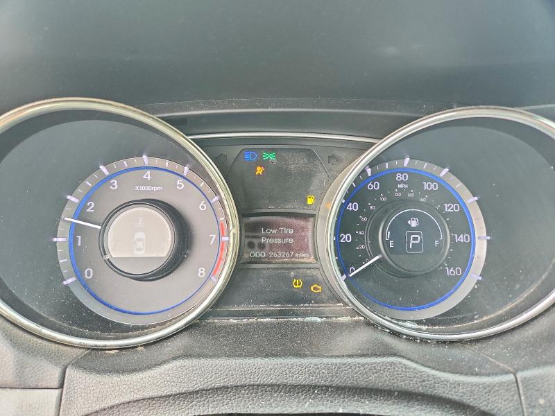 Photo 9 from auction – 2011 HYUNDAI SONATA with VIN 5NPEC4AC5BH161415