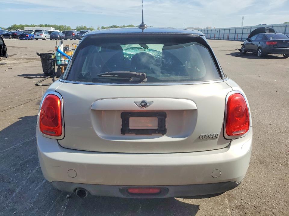 Zdjęcie 6 z aukcji – 2015 MINI COOPER z VIN WMWXS5C57FT830010