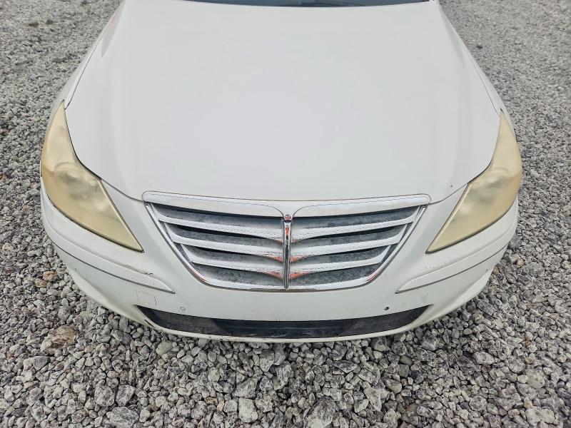 Photo 11 from auction – 2011 HYUNDAI GENESIS with VIN KMHGC4DF7BU114600