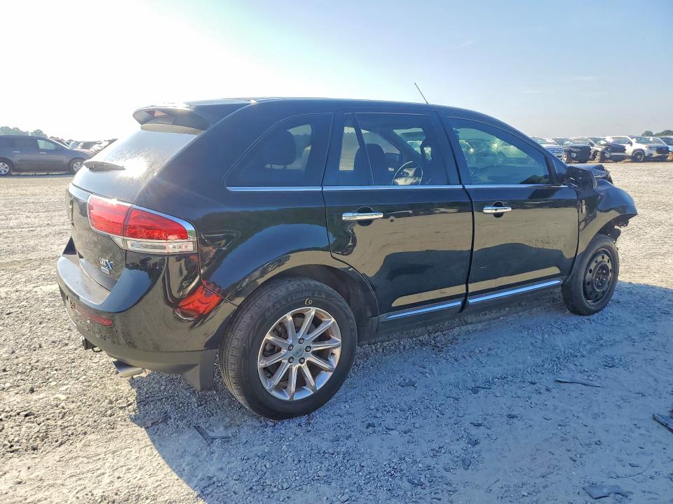 Photo 3 from auction – 2012 LINCOLN MKX with VIN 2LMDJ8JK7CBL01817