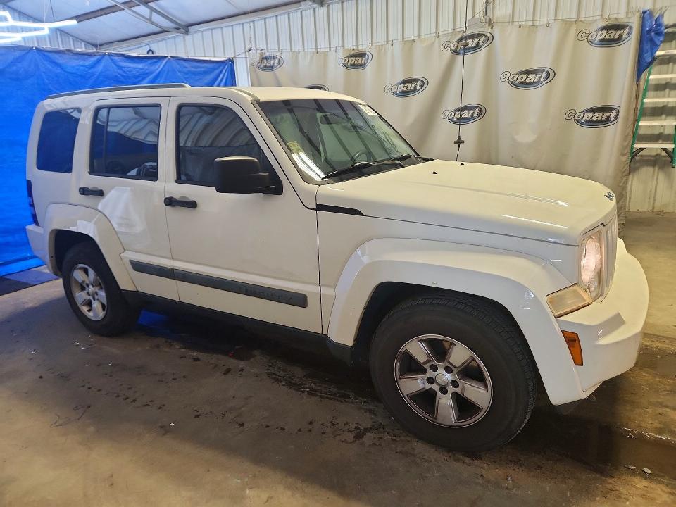 Photo 4 from auction – 2009 JEEP LIBERTY with VIN 1J8GN28K89W558621