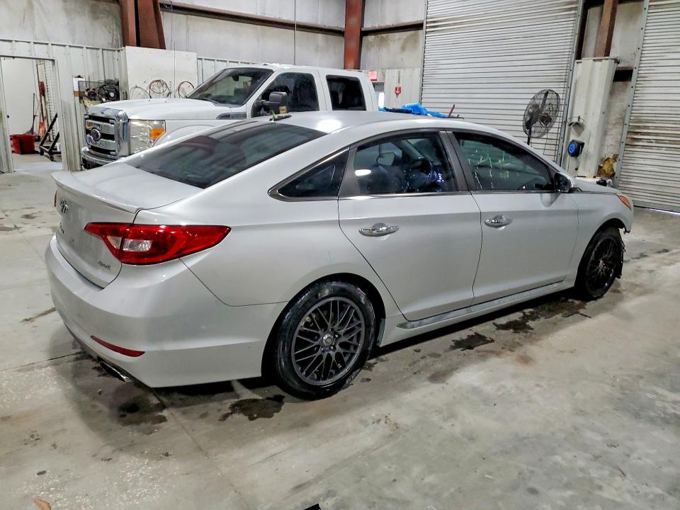 Photo 3 from auction – 2017 HYUNDAI SONATA with VIN 5NPE34AF6HH584023