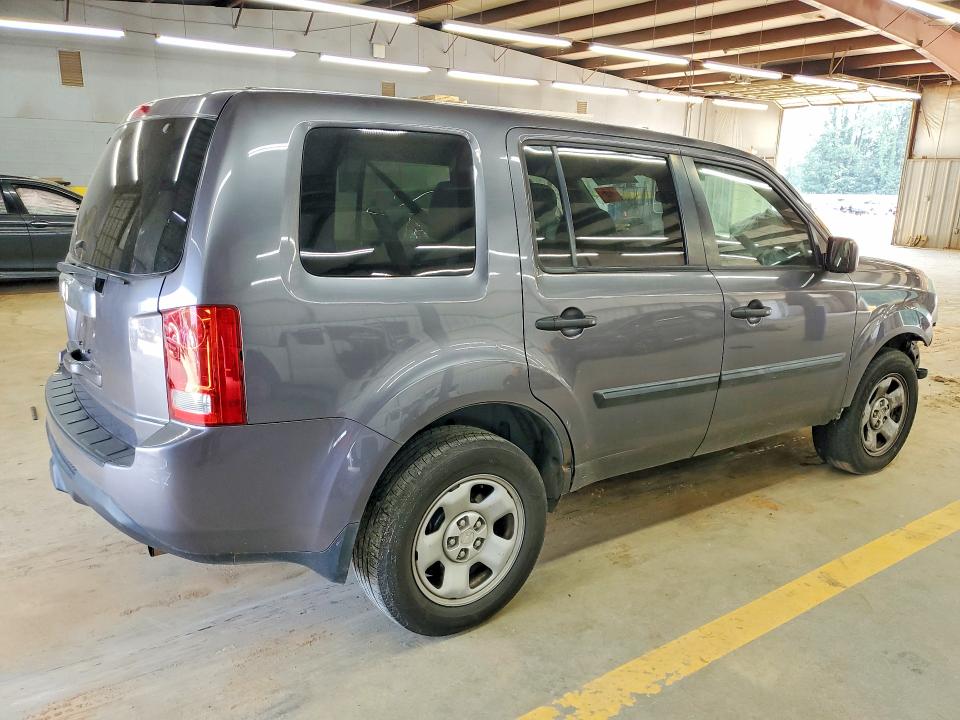 Photo 3 from auction – 2015 HONDA PILOT with VIN 5FNYF3H29FB021660