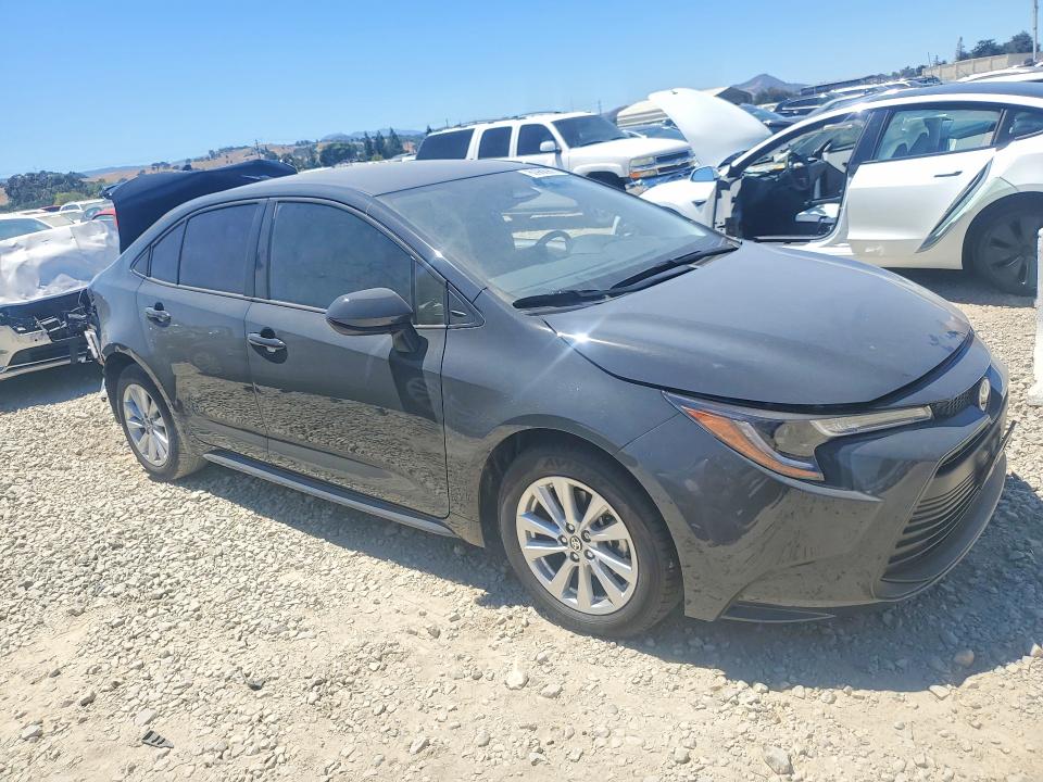 Photo 4 from auction – 2026 TOYOTA COROLLA with VIN JTDB4MEE7T3040748