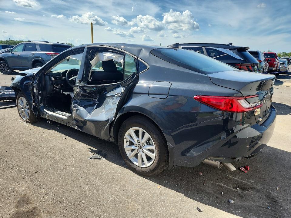 Photo 2 from auction – 2026 TOYOTA CAMRY with VIN 4T1DAACK2TU262452