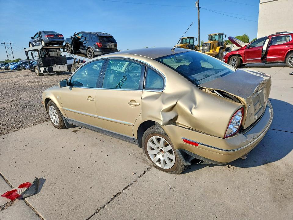 Photo 2 from auction – 2002 VOLKSWAGEN PASSAT with VIN WVWPD63B32P124423