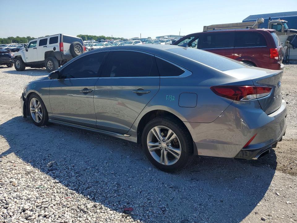 Photo 2 from auction – 2019 HYUNDAI SONATA with VIN 5NPE34AF6KH765971