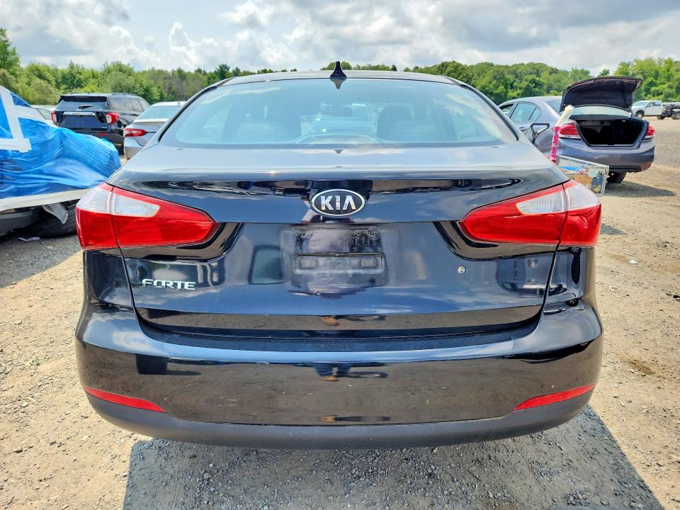 Photo 6 from auction – 2015 KIA FORTE with VIN KNAFK4A63F5289849