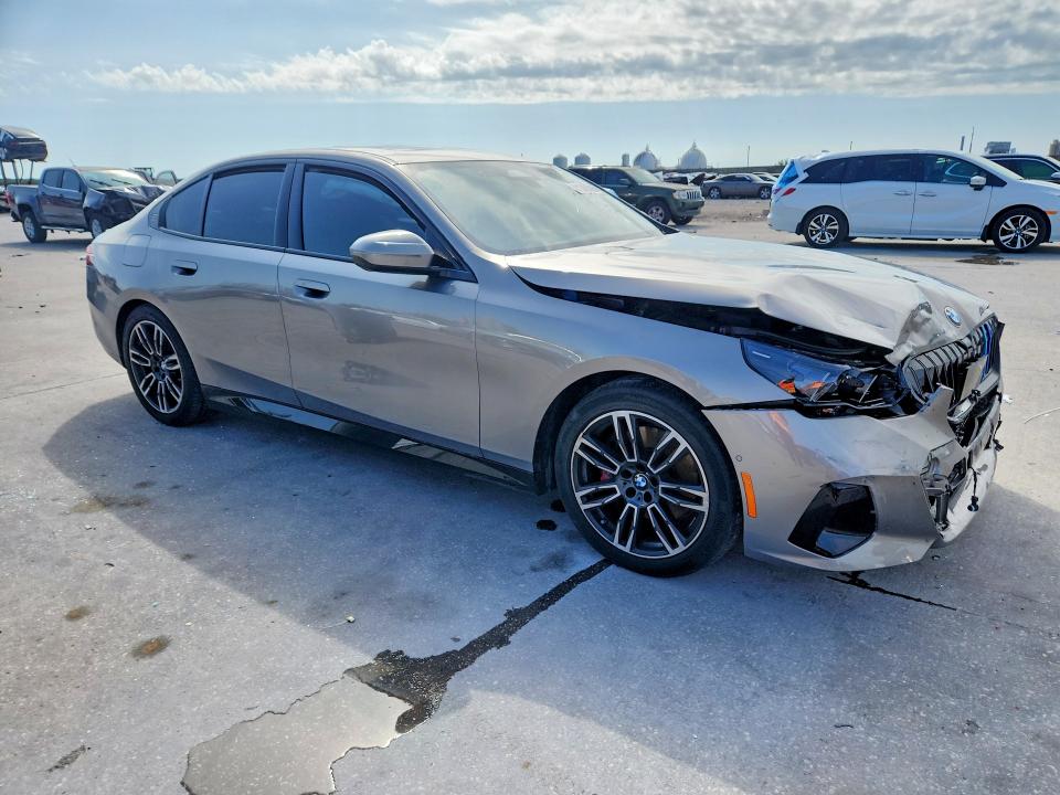 Photo 4 from auction – 2024 BMW 530 with VIN WBA43FJ01RCR14261