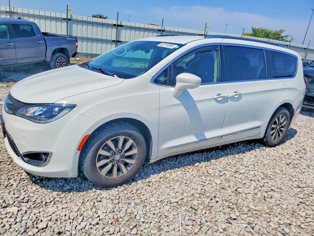 CHRYSLER PACIFICA 2020 with VIN 2C4RC1EG9LR281719 - Photo from auction