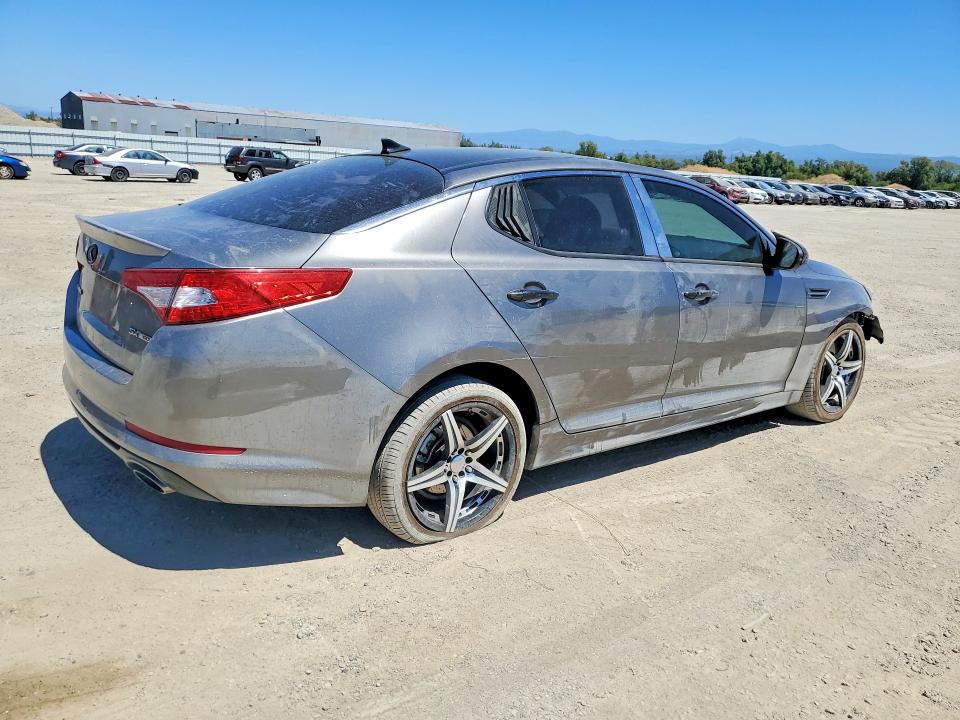 Photo 3 from auction – 2012 KIA OPTIMA with VIN 5XXGR4A69CG002735