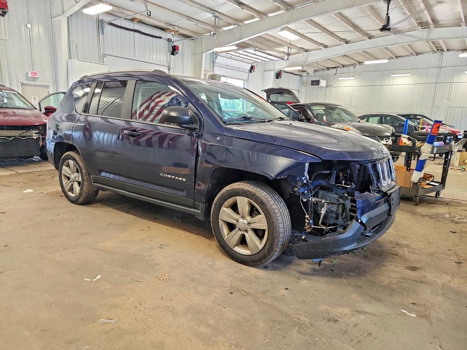 Photo 4 from auction – 2017 JEEP COMPASS with VIN 1C4NJDBB7HD151088