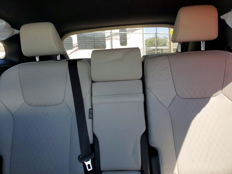 Photo 10 from auction – 2025 LEXUS RX 350 with VIN JTJCHMAA2S2026849
