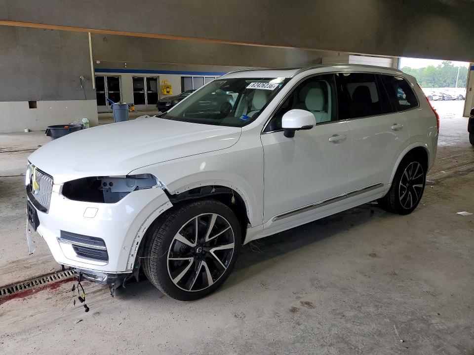 2024 VOLVO XC90