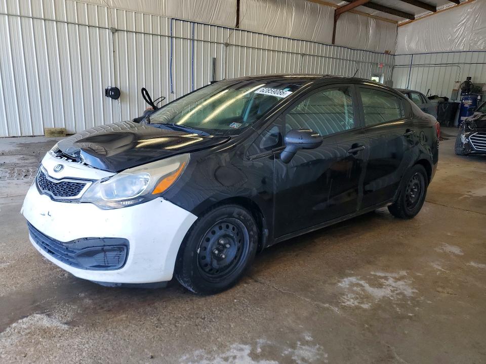 KIA RIO 2015 with VIN KNADN4A34F6447064 - Photo from auction
