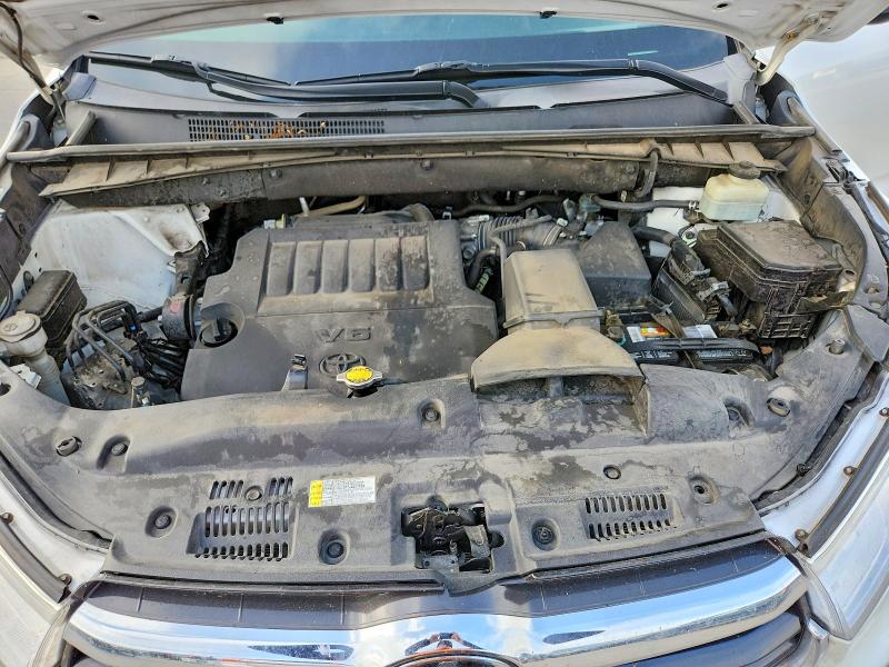 Photo 12 from auction – 2015 TOYOTA HIGHLANDER with VIN 5TDDKRFH0FS178607