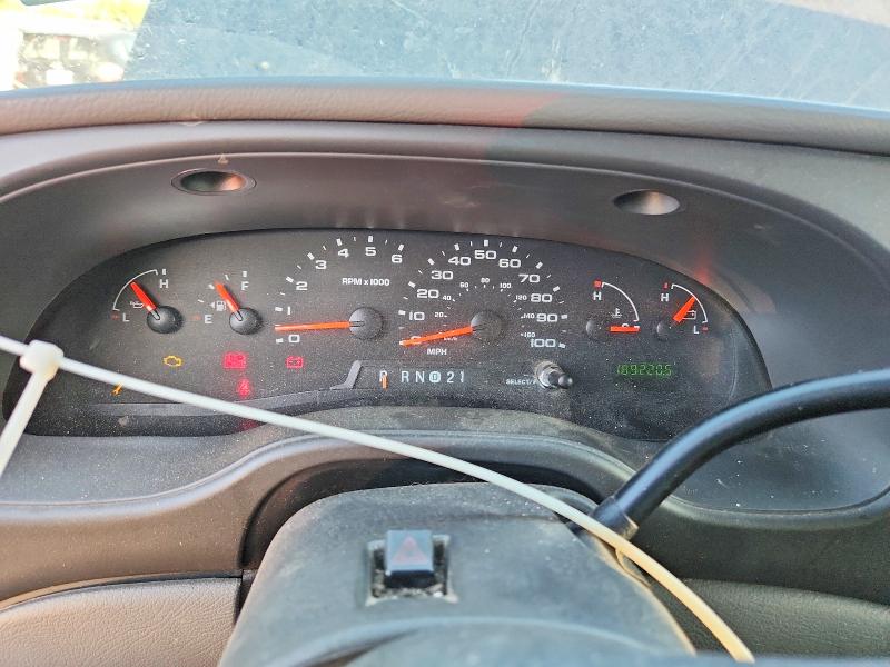 Photo 9 from auction – 2005 FORD ECONOLINE with VIN 1FDRE14W85HB44610