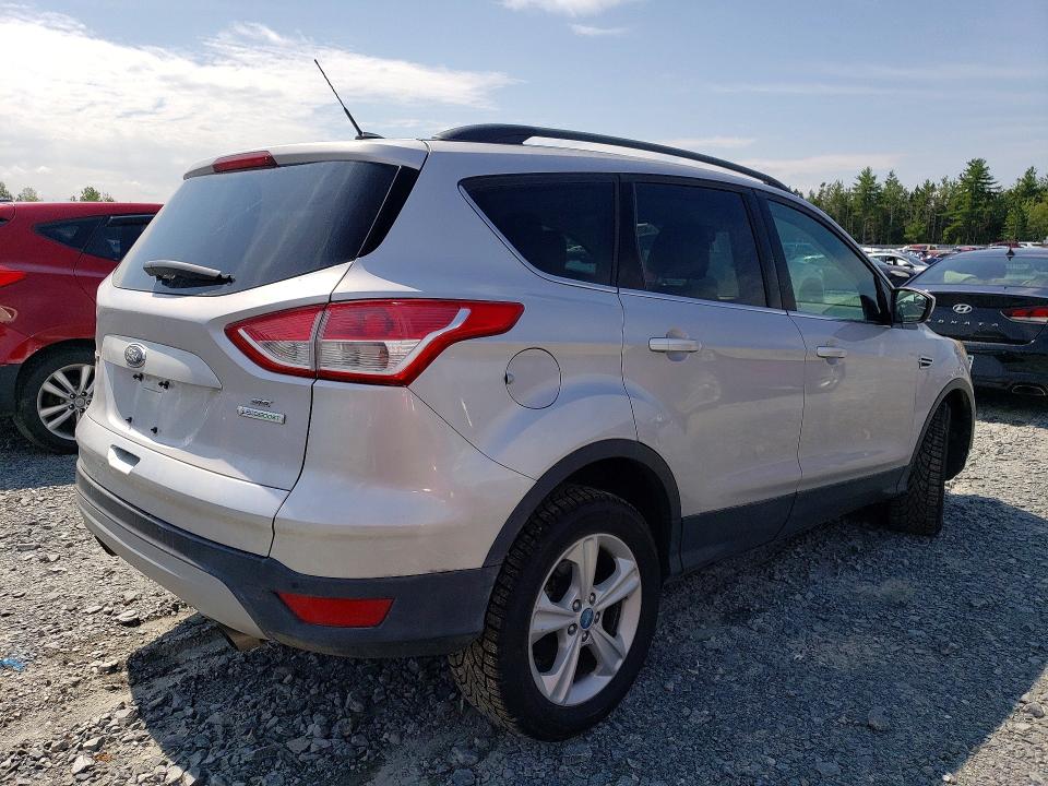 Photo 3 from auction – 2013 FORD ESCAPE with VIN 1FMCU0GX8DUD27700