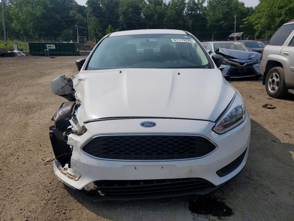 Photo 5 from auction – 2016 FORD FOCUS with VIN 1FADP3E27GL402847