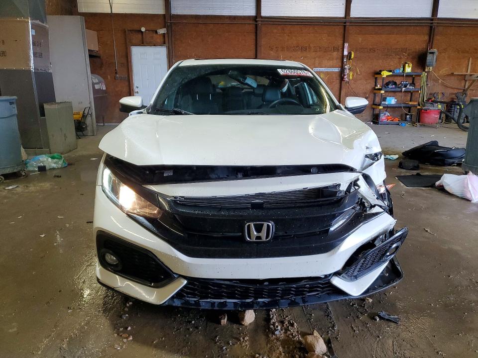 Photo 5 from auction – 2017 HONDA CIVIC with VIN SHHFK7H79HU424254