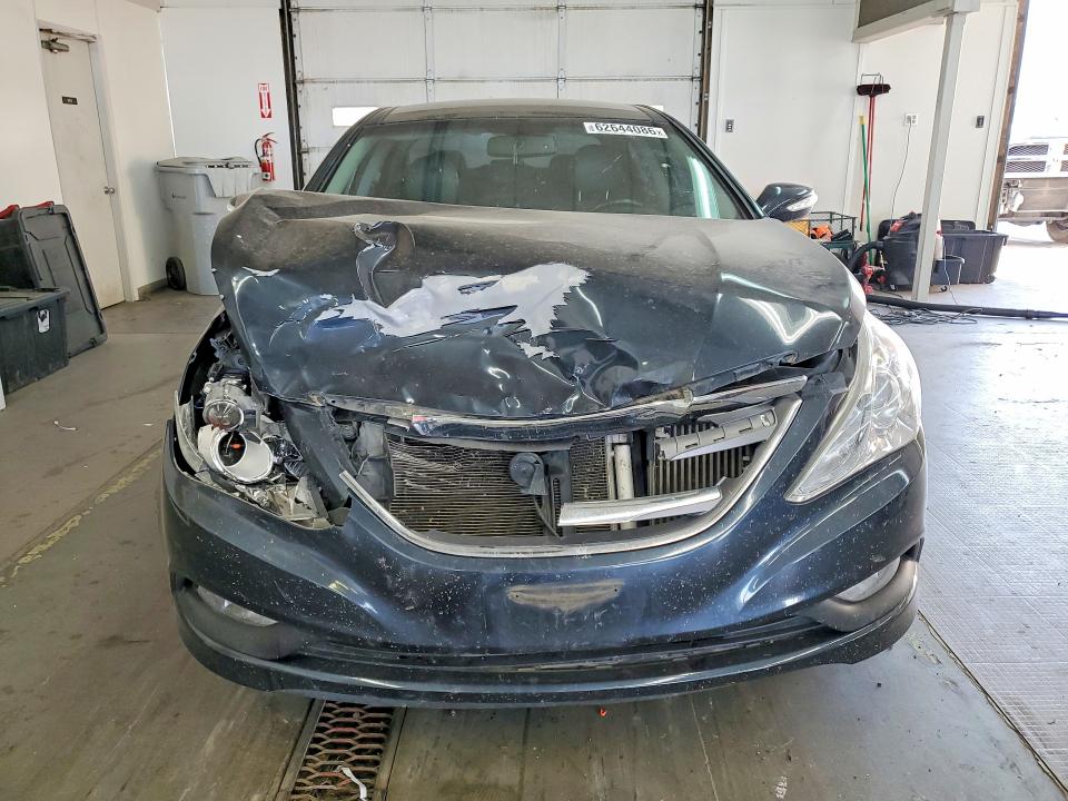 Photo 5 from auction – 2014 HYUNDAI SONATA with VIN 5NPEC4AB4EH824257