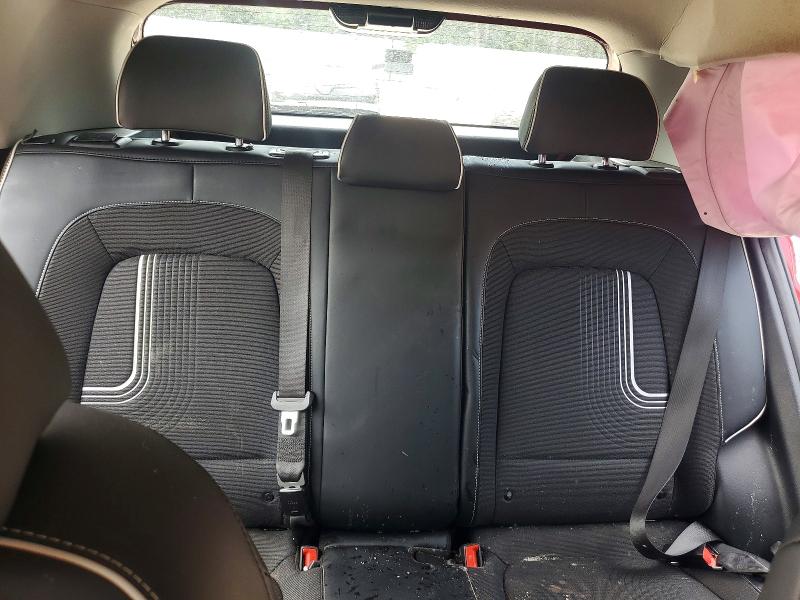 Photo 10 from auction – 2023 HYUNDAI VENUE with VIN KMHRC8A38PU270419