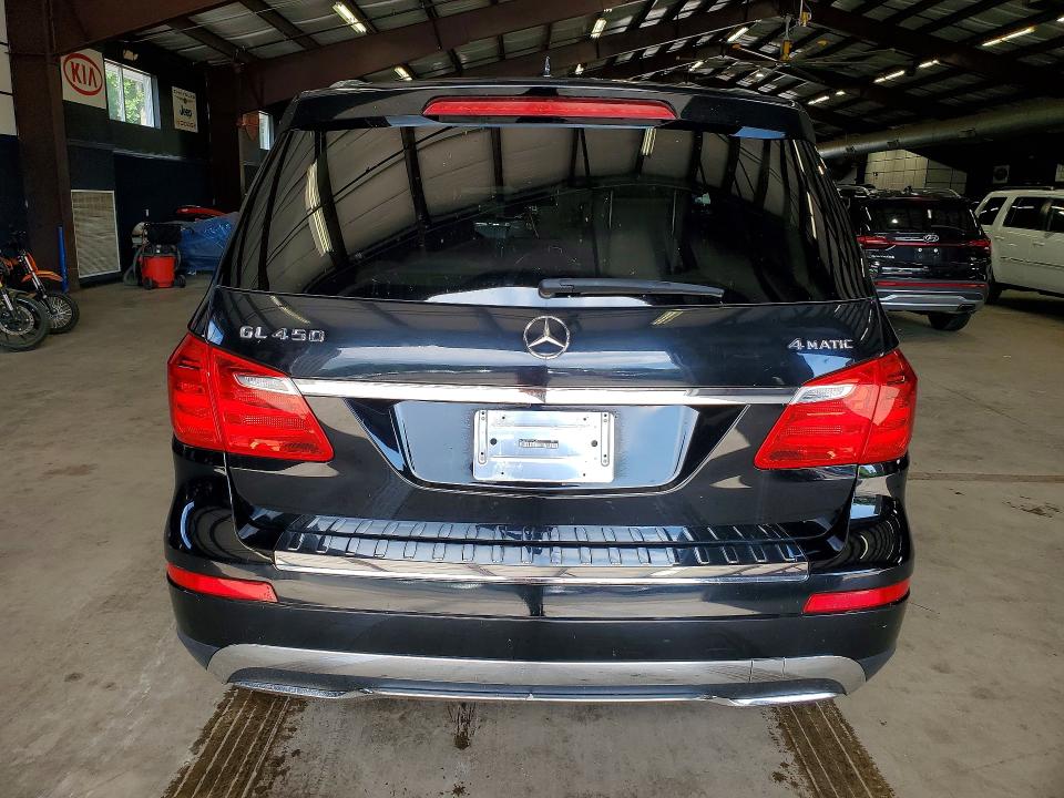 Photo 6 from auction – 2015 MERCEDES-BENZ GL with VIN 4JGDF6EE8FA452512