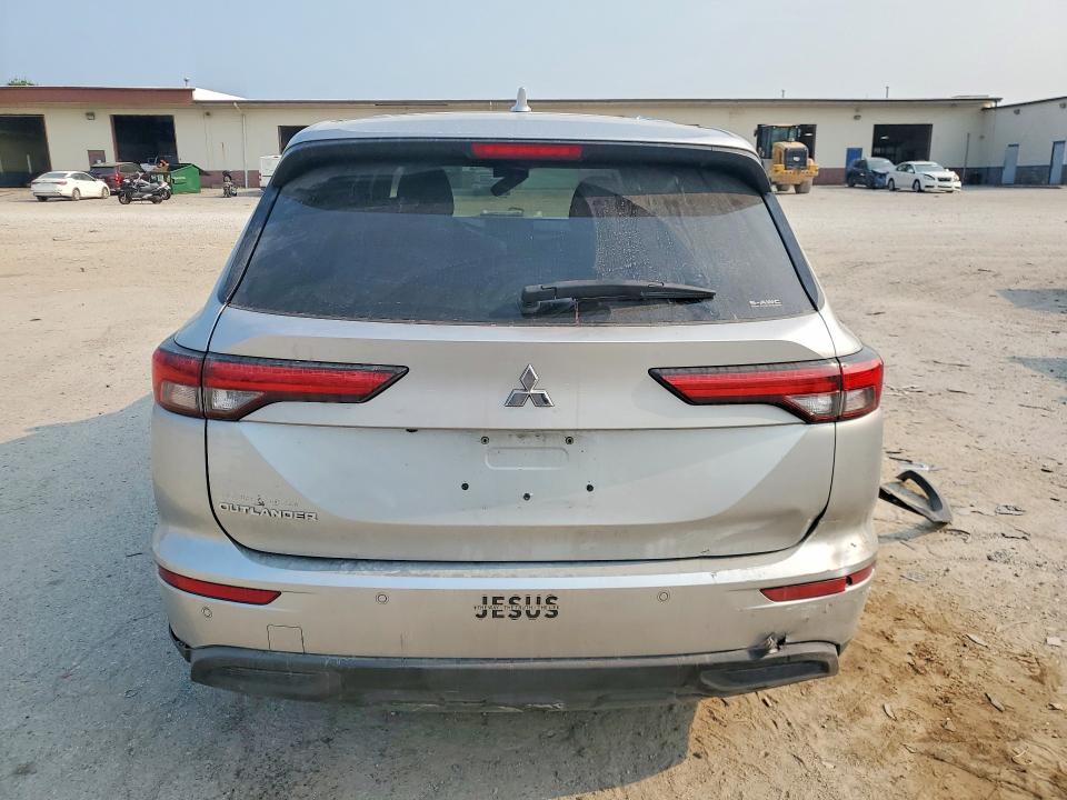 Photo 6 from auction – 2022 MITSUBISHI OUTLANDER with VIN JA4J4TA83NZ019380
