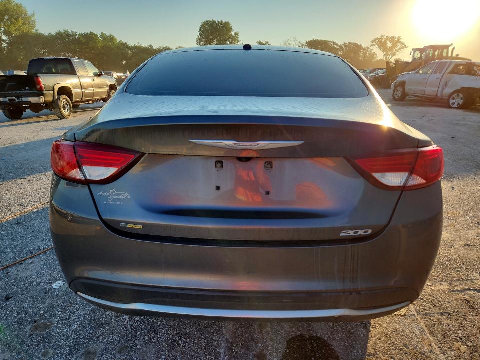 Photo 6 from auction – 2016 CHRYSLER 200 with VIN 1C3CCCAB2GN102925