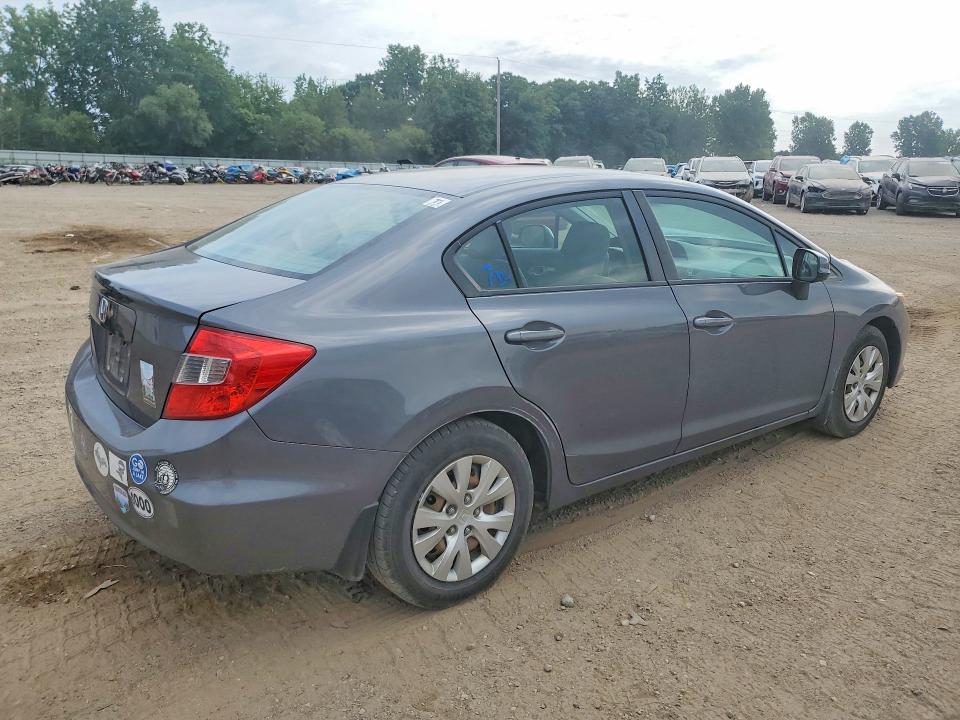 Photo 3 from auction – 2012 HONDA CIVIC with VIN 19XFB2F53CE074043