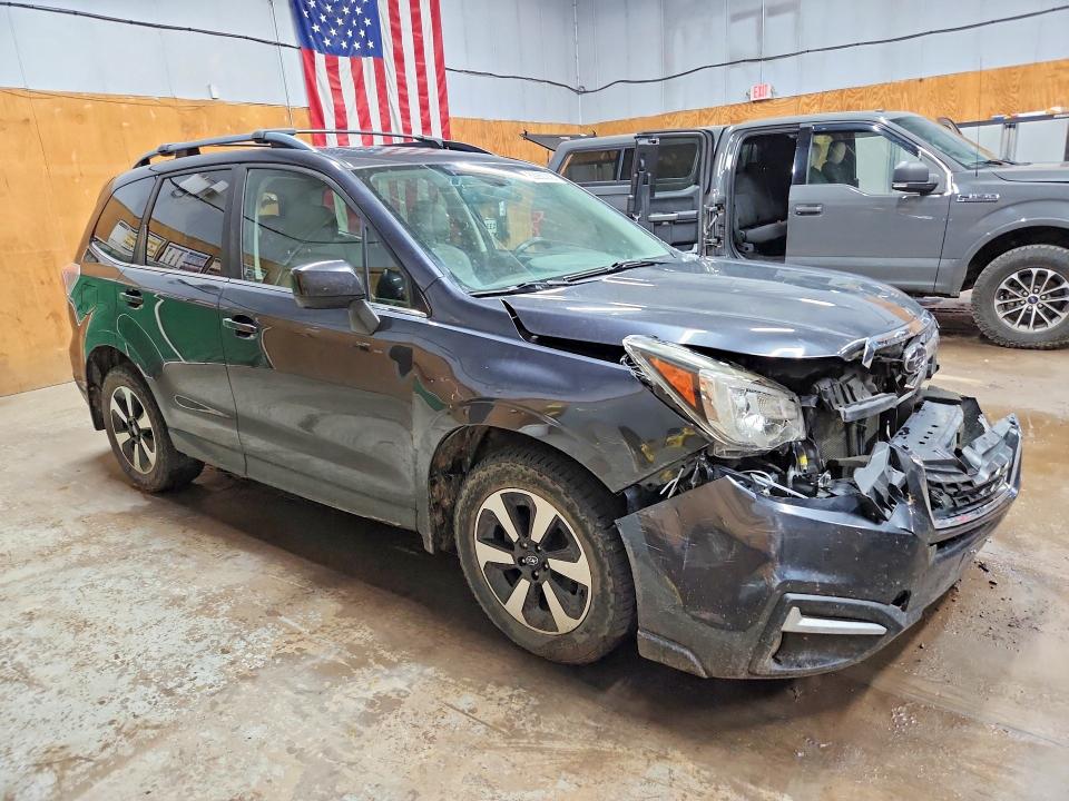 Photo 4 from auction – 2017 SUBARU FORESTER with VIN JF2SJARC0HH529830