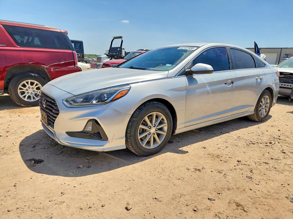 HYUNDAI SONATA 2019 with VIN 5NPE24AA6KH775147 - Photo from auction