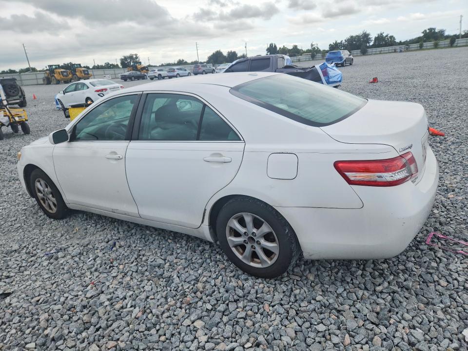 Photo 2 from auction – 2011 TOYOTA CAMRY with VIN 4T1BF3EK1BU770024