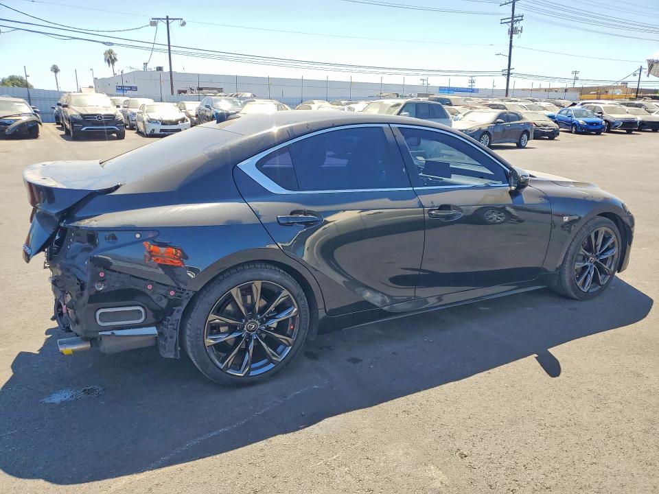 Photo 3 from auction – 2022 LEXUS IS with VIN JTHGZ1B21N5055882