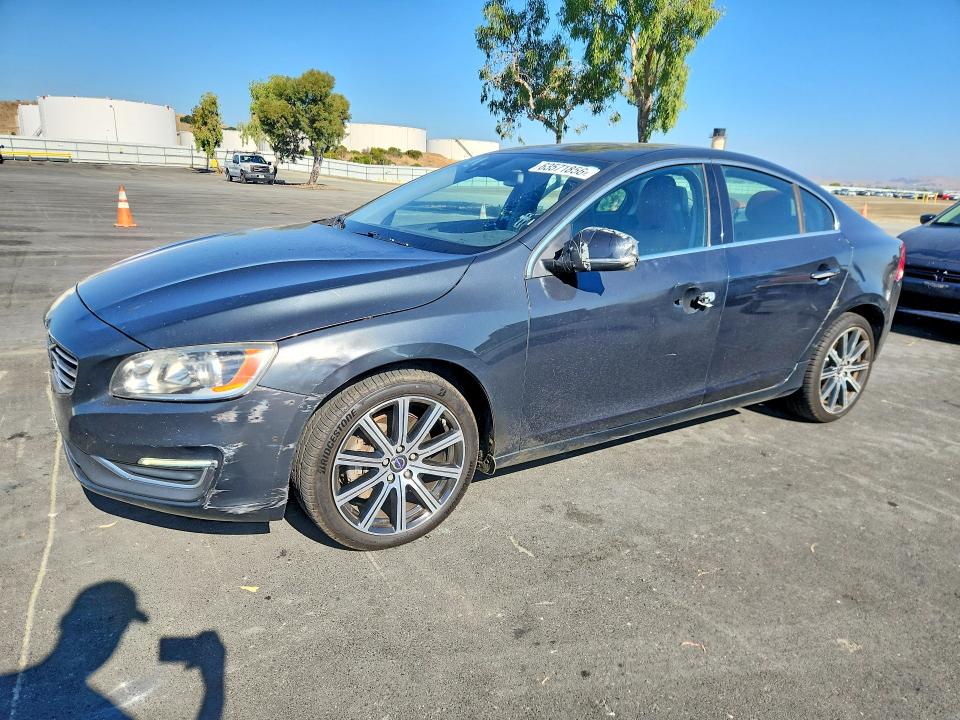 VOLVO S60 2014 z numerem VIN YV1612FSXE1284356 - Zdjęcie z aukcji