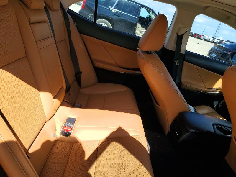 Photo 10 from auction – 2017 LEXUS IS with VIN JTHBA1D20H5052166