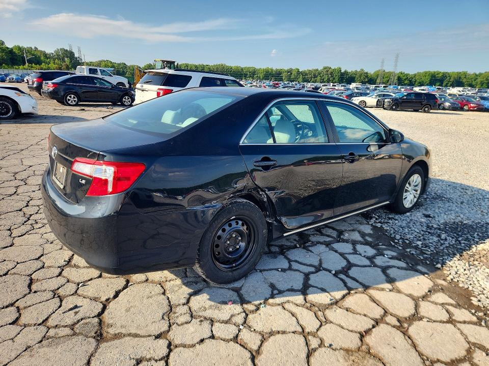 Photo 3 from auction – 2014 TOYOTA CAMRY with VIN 4T1BF1FK2EU853551