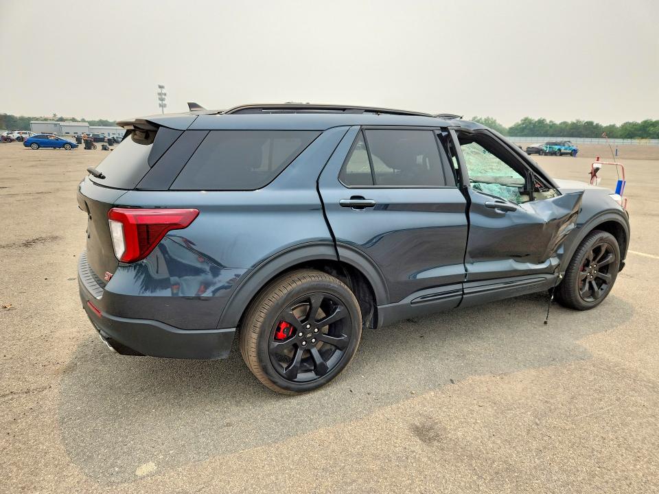 Photo 3 from auction – 2024 FORD EXPLORER ST with VIN 1FM5K8GC7RGA85904