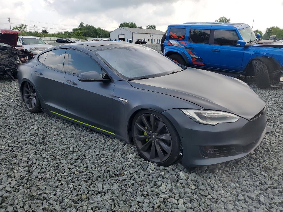 Photo 4 from auction – 2016 TESLA MODEL S with VIN 5YJSA1E25GF147996