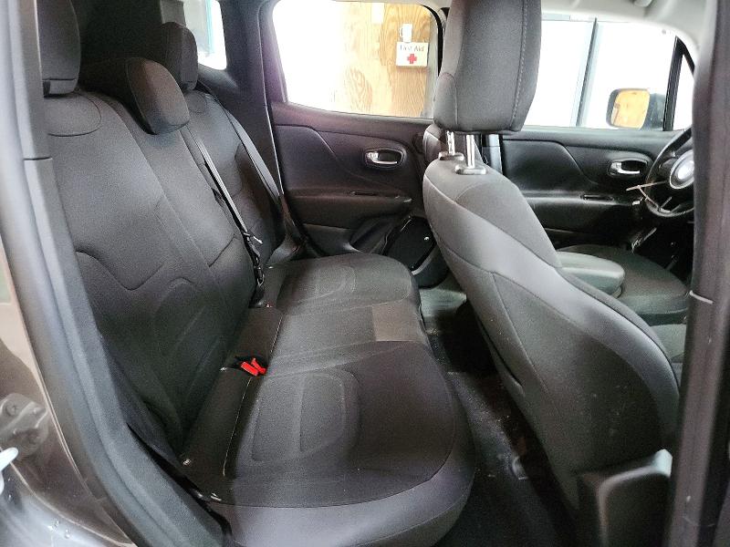 Photo 11 from auction – 2017 JEEP RENEGADE with VIN ZACCJBBB7HPE84517
