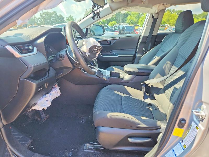 Foto 7 de la subasta – 2022 TOYOTA RAV4 con VIN 2T3F1RFV2NW263365