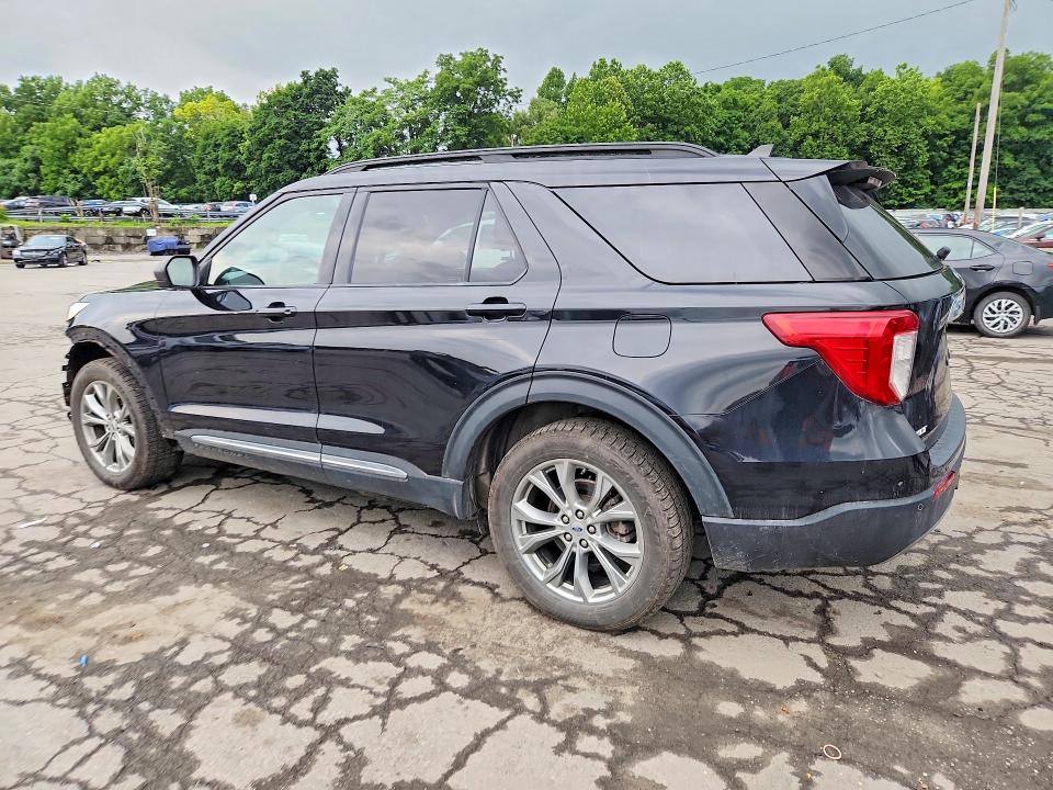 Photo 2 from auction – 2021 FORD EXPLORER with VIN 1FMSK8DH4MGB22242