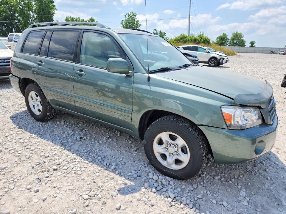 Photo 4 from auction – 2004 TOYOTA HIGHLANDER with VIN JTEGD21A540102398