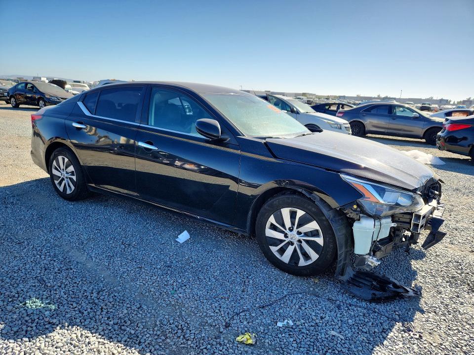 Photo 4 from auction – 2020 NISSAN ALTIMA with VIN 1N4BL4BV2LC202587