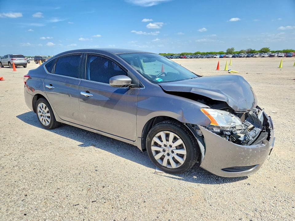 Photo 4 from auction – 2015 NISSAN SENTRA with VIN 3N1AB7AP3FY227686