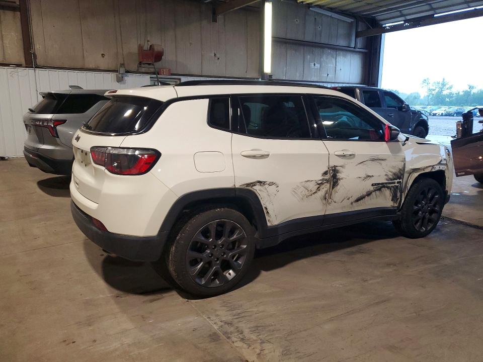 Photo 3 from auction – 2021 JEEP COMPASS with VIN 3C4NJDEB9MT592768