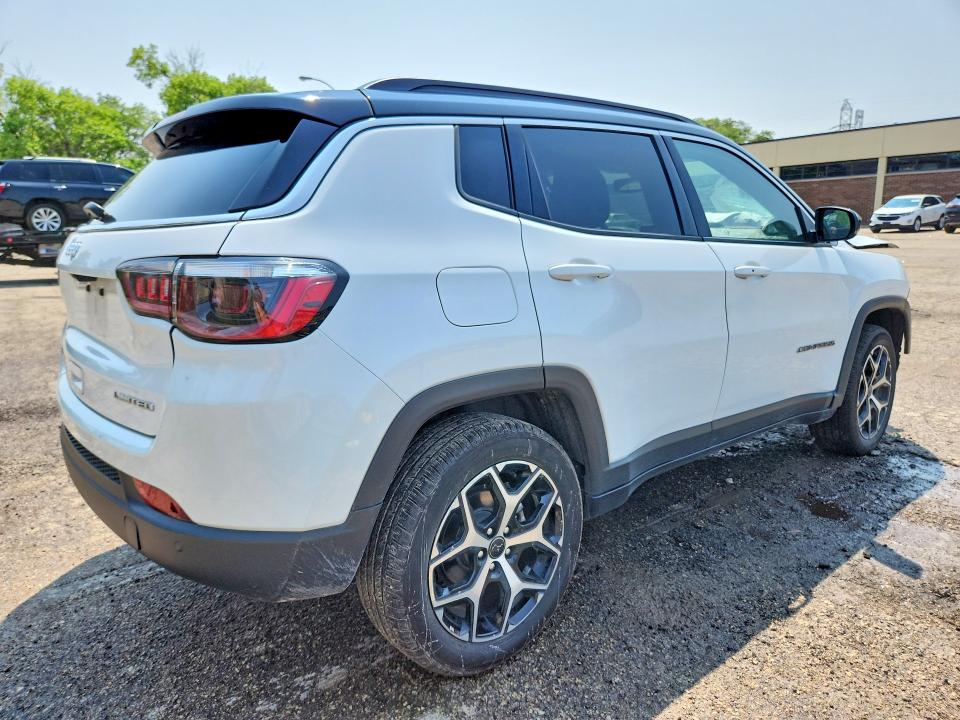 Фото 3 с аукциона – 2025 JEEP COMPASS с VIN 3C4NJDCN0ST599912