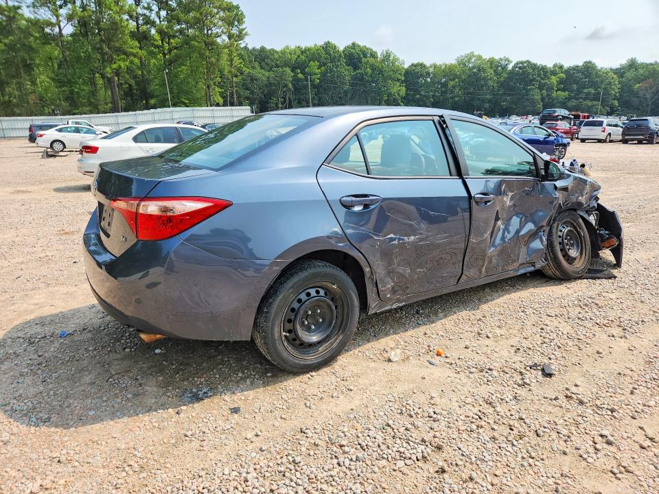 Photo 3 from auction – 2017 TOYOTA COROLLA with VIN 2T1BURHE5HC935176