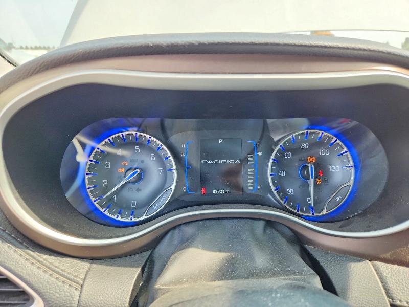 Photo 9 from auction – 2017 CHRYSLER PACIFICA with VIN 2C4RC1DG9HR587697